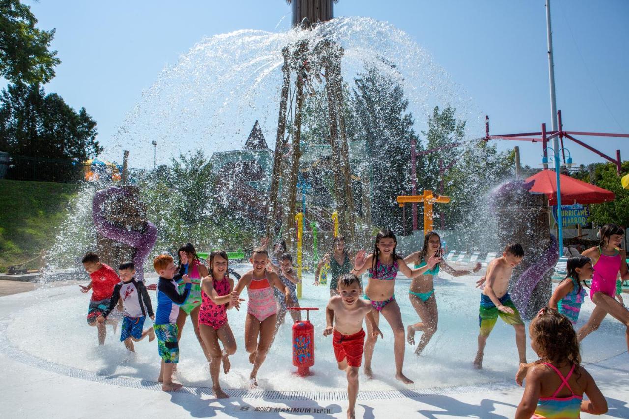Six Flags Great Escape Lodge & Indoor Waterpark Queensbury Eksteriør billede