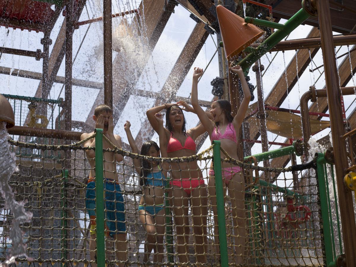 Six Flags Great Escape Lodge & Indoor Waterpark Queensbury Eksteriør billede